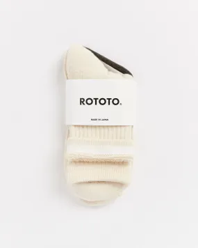 1508 Ivory Socks