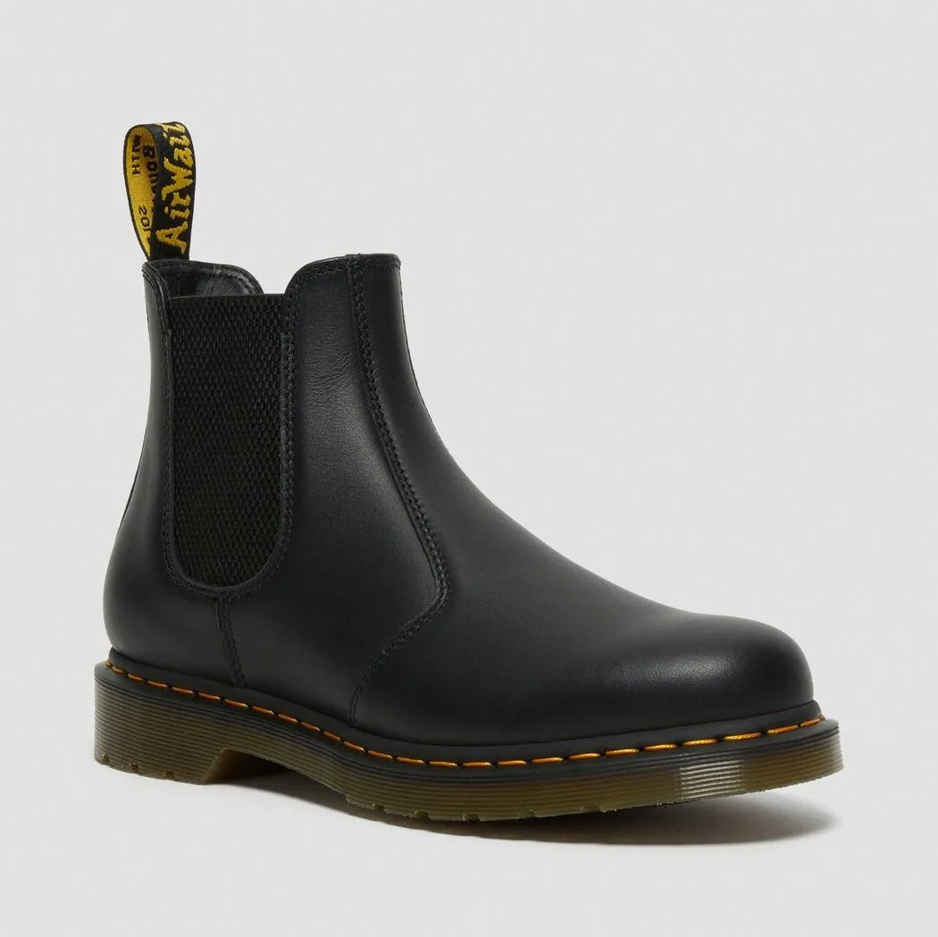 2976 Chelsea Boot by Dr. Martens