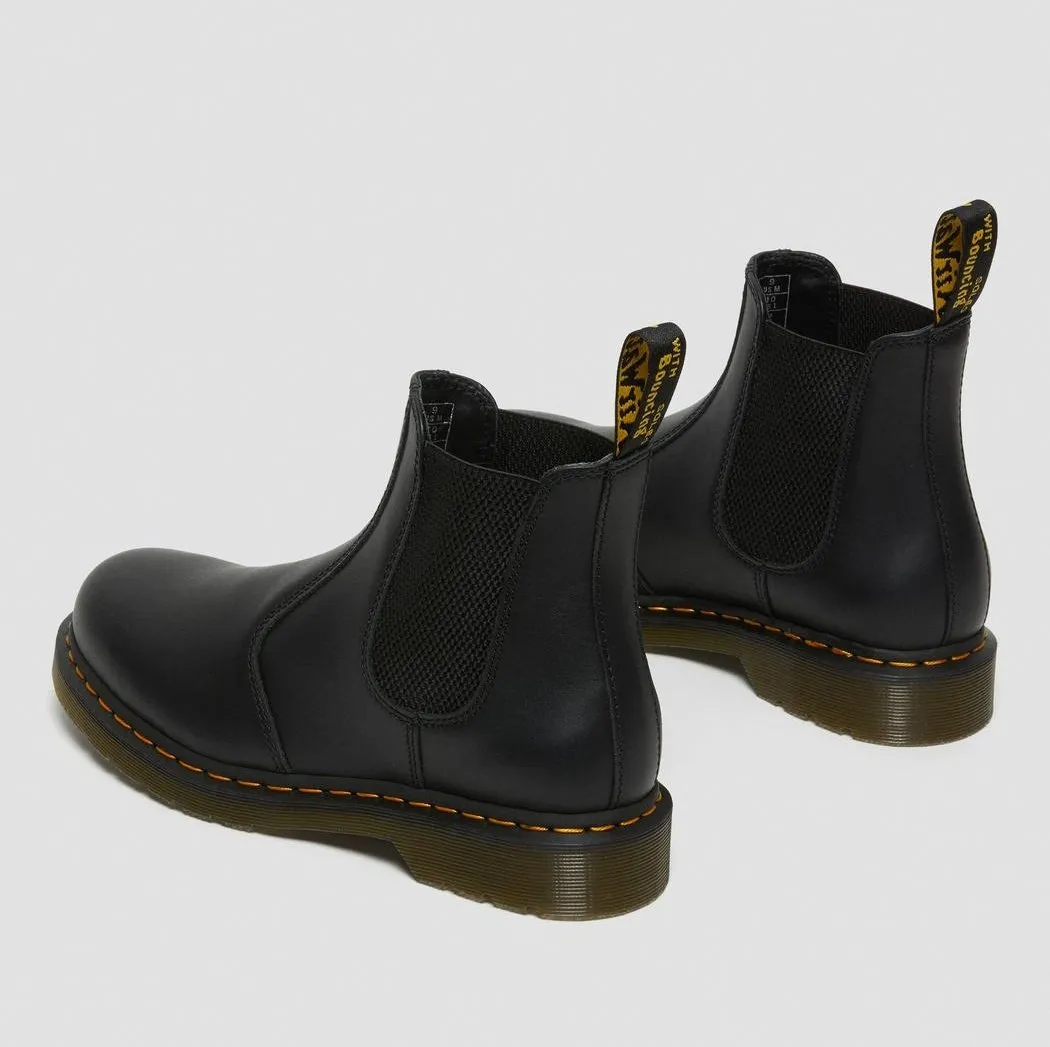 2976 Chelsea Boot by Dr. Martens