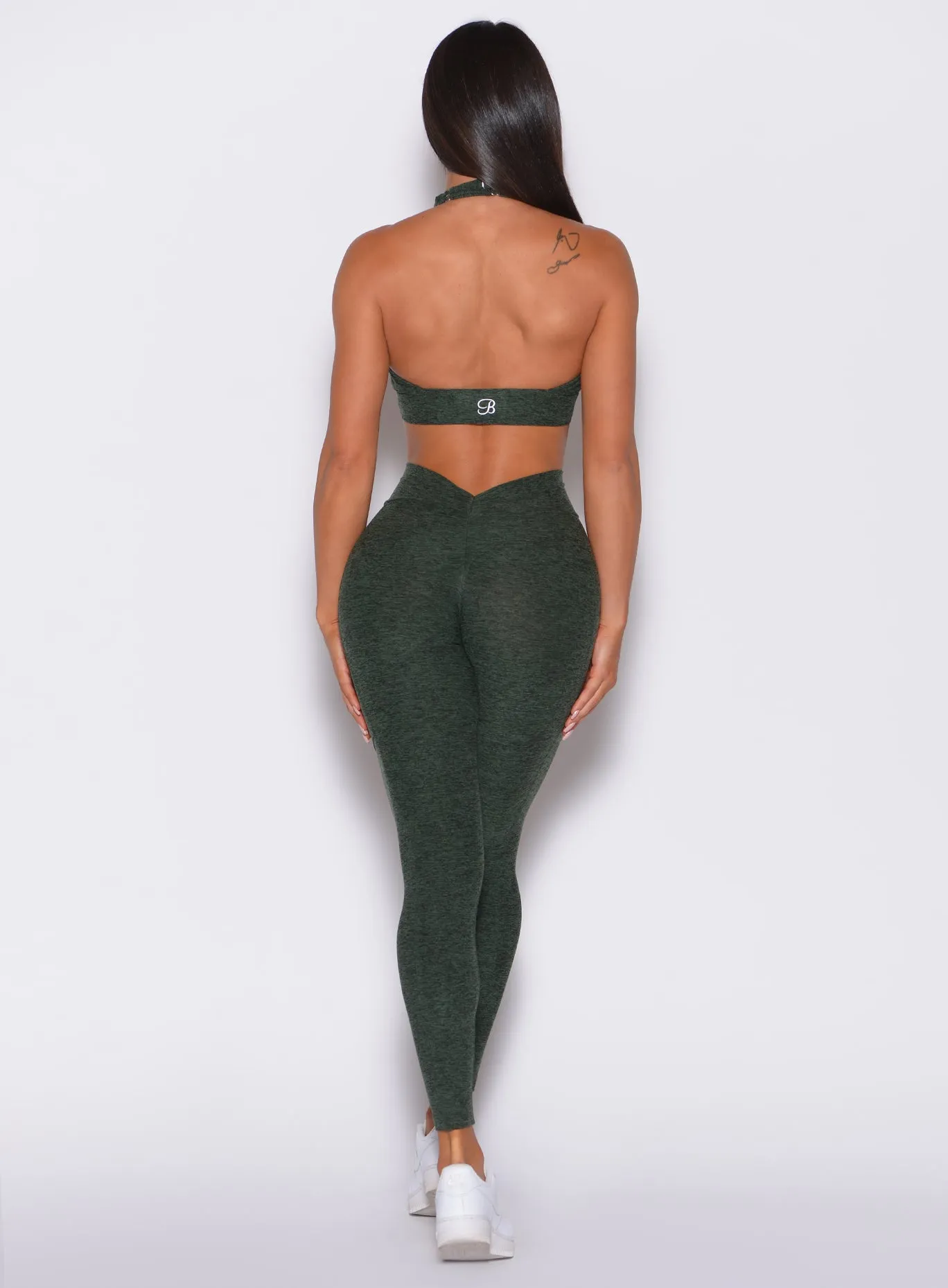 Back V leggings - Shop now!