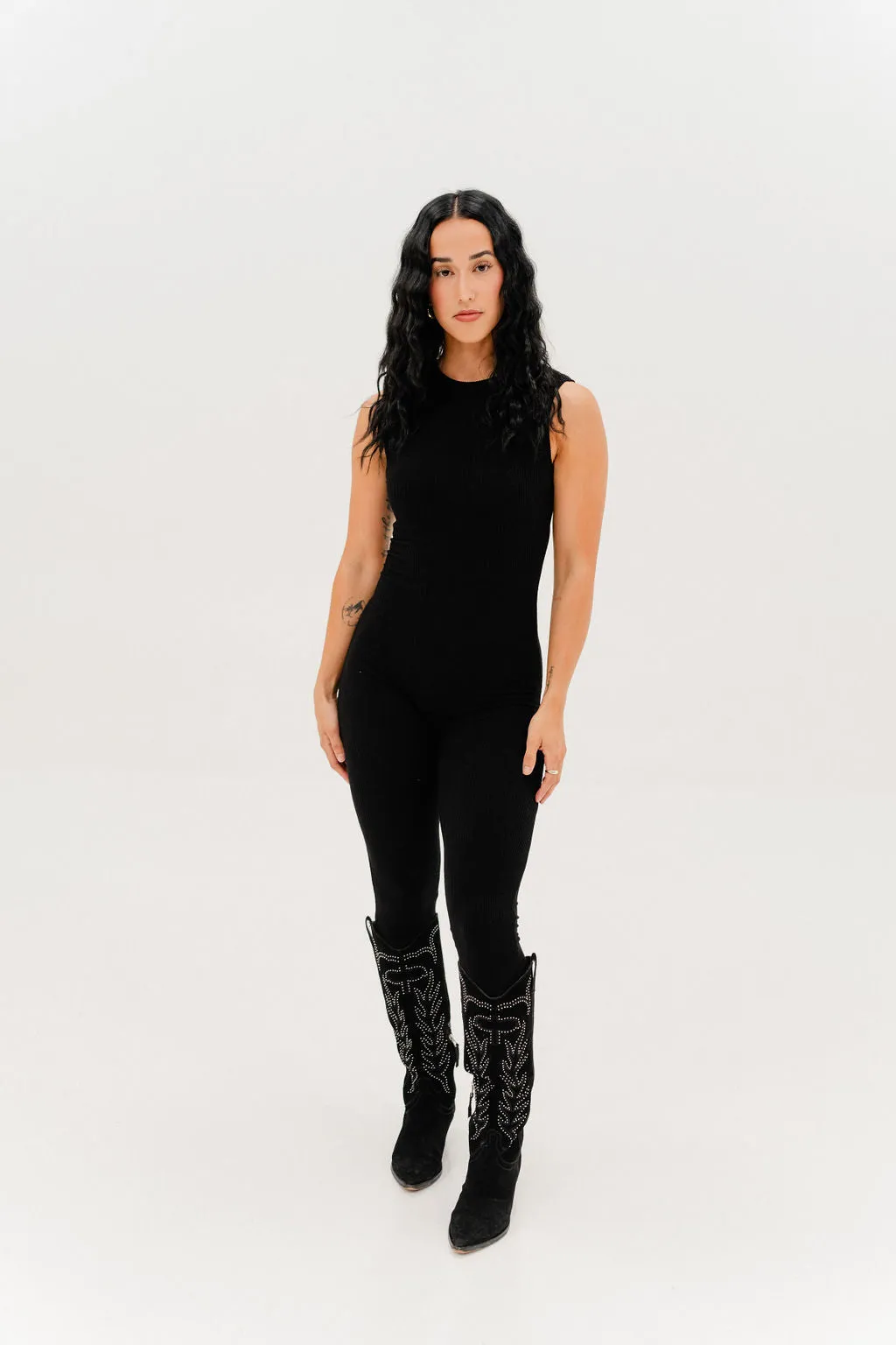 Black Jumpsuit for a Relaxing Look - Buy Now