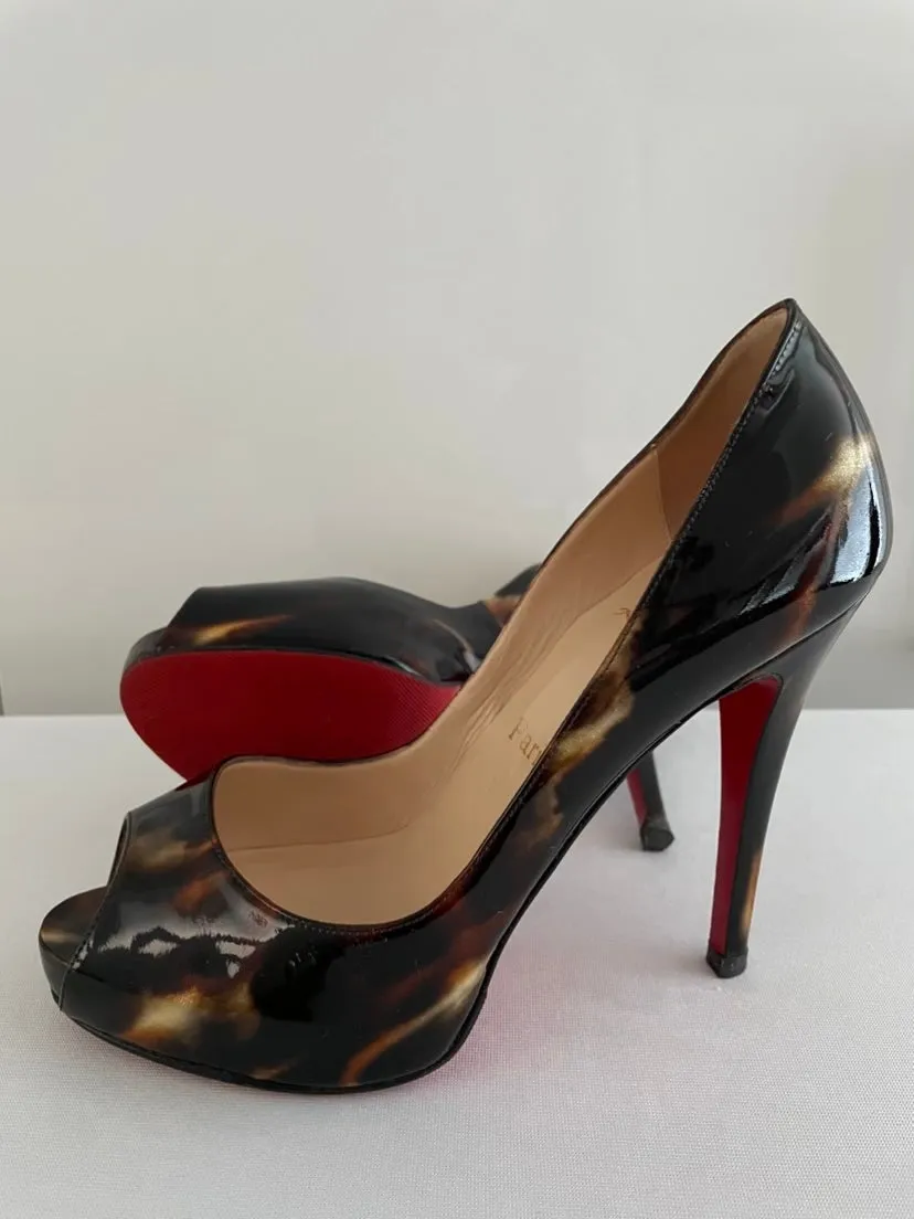 Christian Louboutin Tortoiseshell YoYo 120mm Potent Leather Platform Peep Toe Pumps