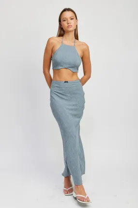 Cropped halter top with underwire