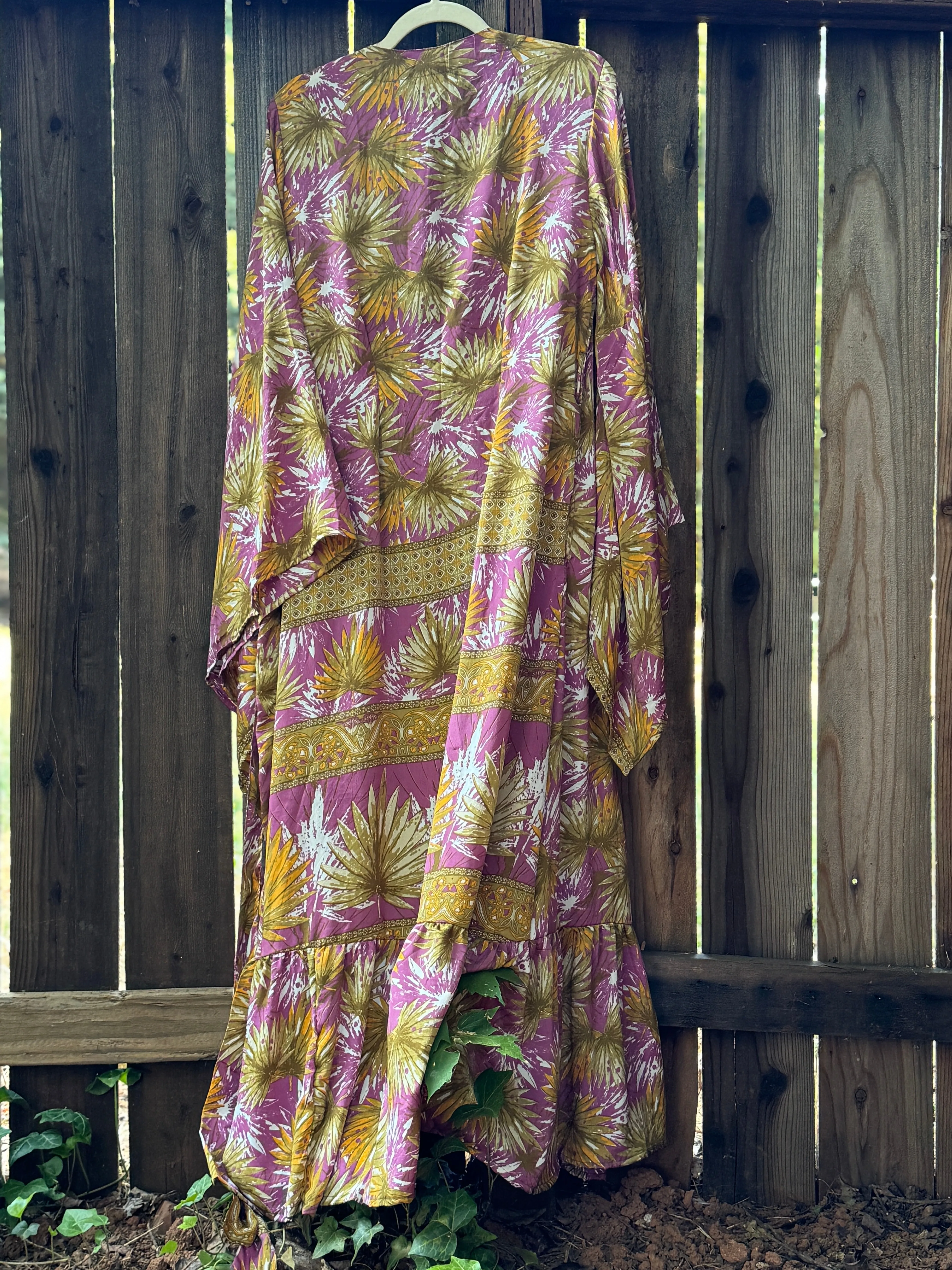 Kimono for women in Miami Art Nouveau design, size XL.