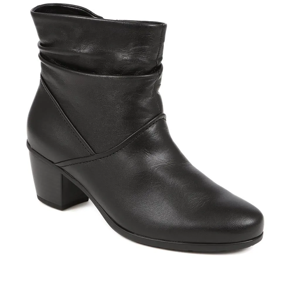 Leather Ankle Boots - GAB38503 / 324 769