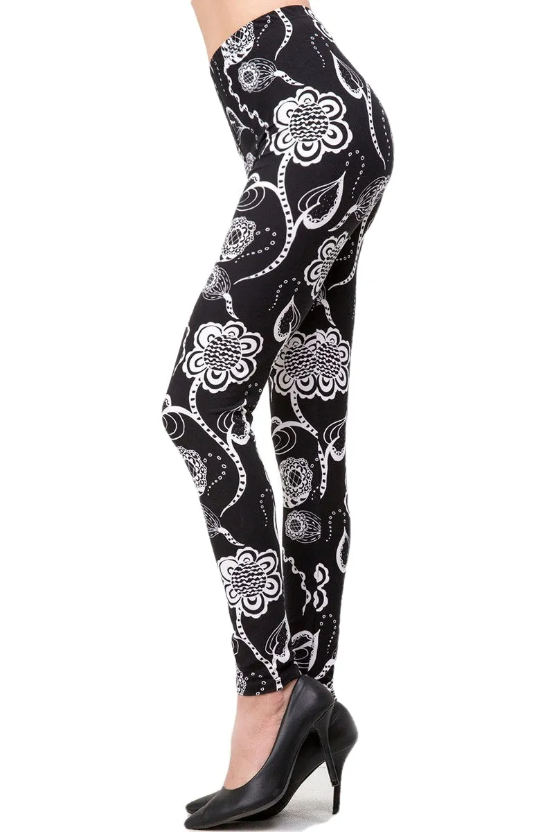 Regular Women's Black and White Abstract Floral Leggings