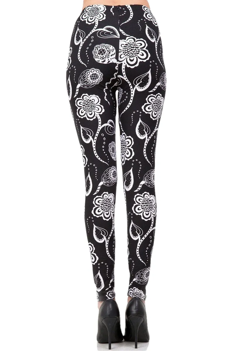 Regular Women's Black and White Abstract Floral Leggings