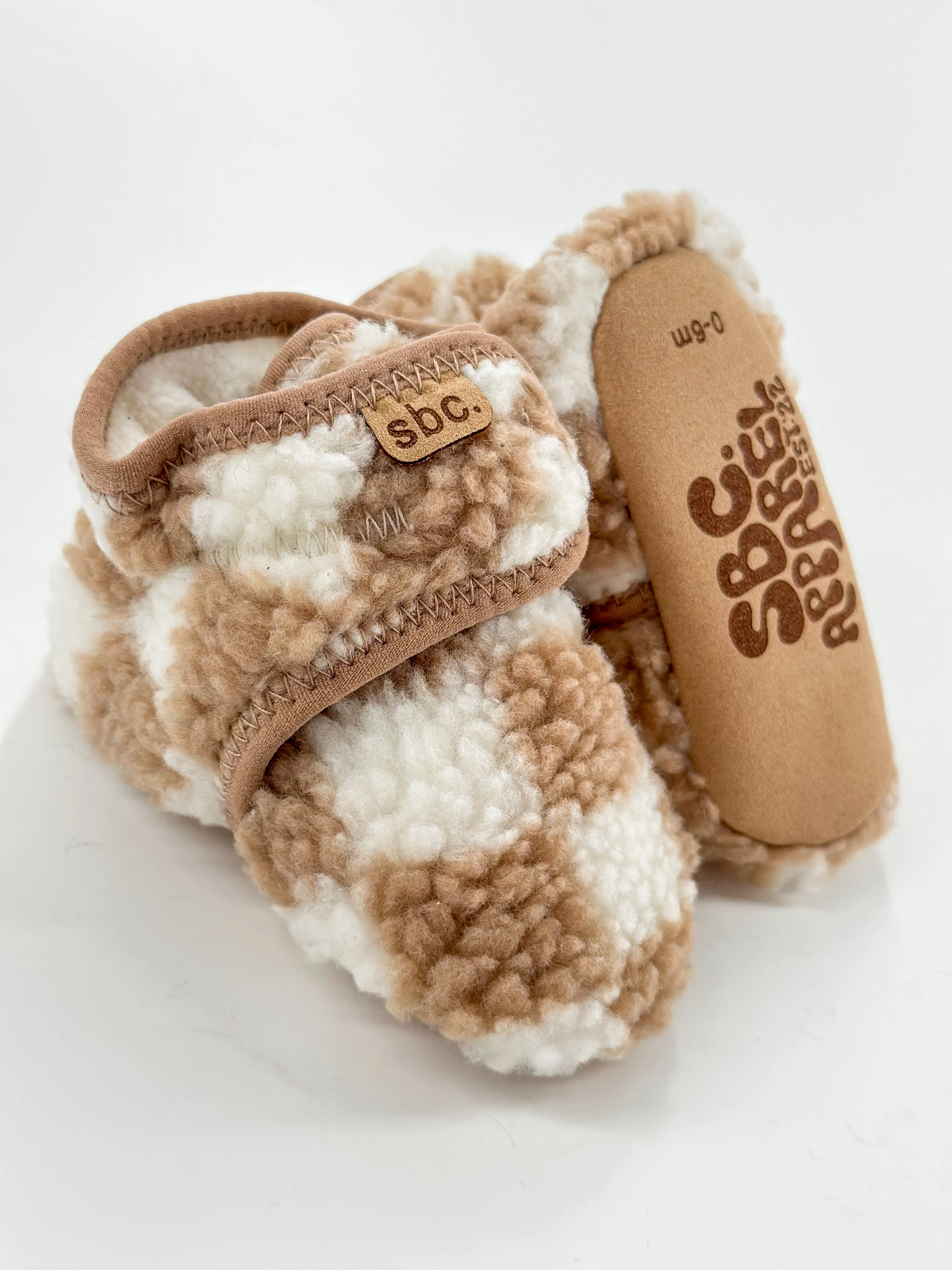 Shore Baby Newborn Sherpa Bootie - Camel White Checkered (Collective)