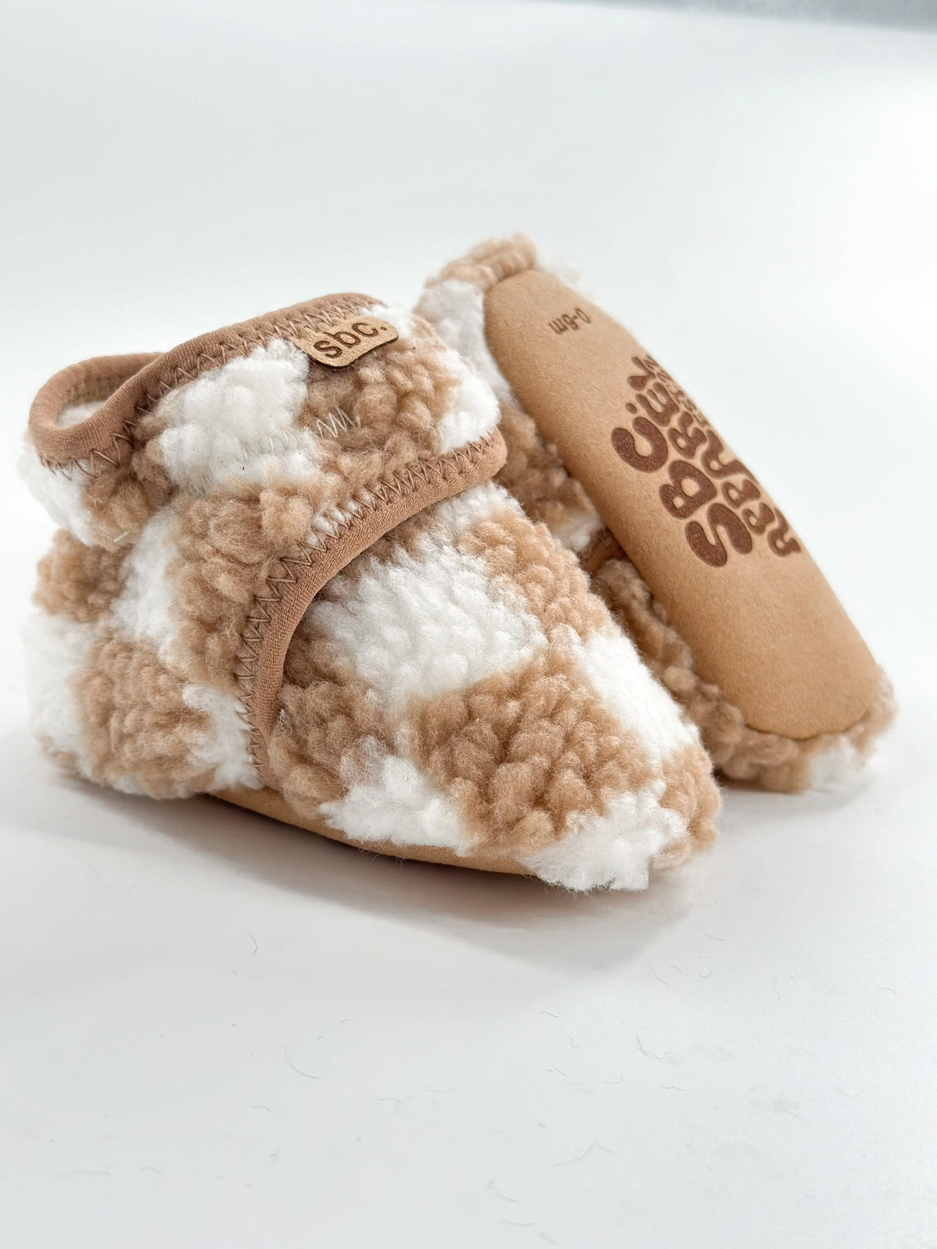 Shore Baby Newborn Sherpa Bootie - Camel White Checkered (Collective)