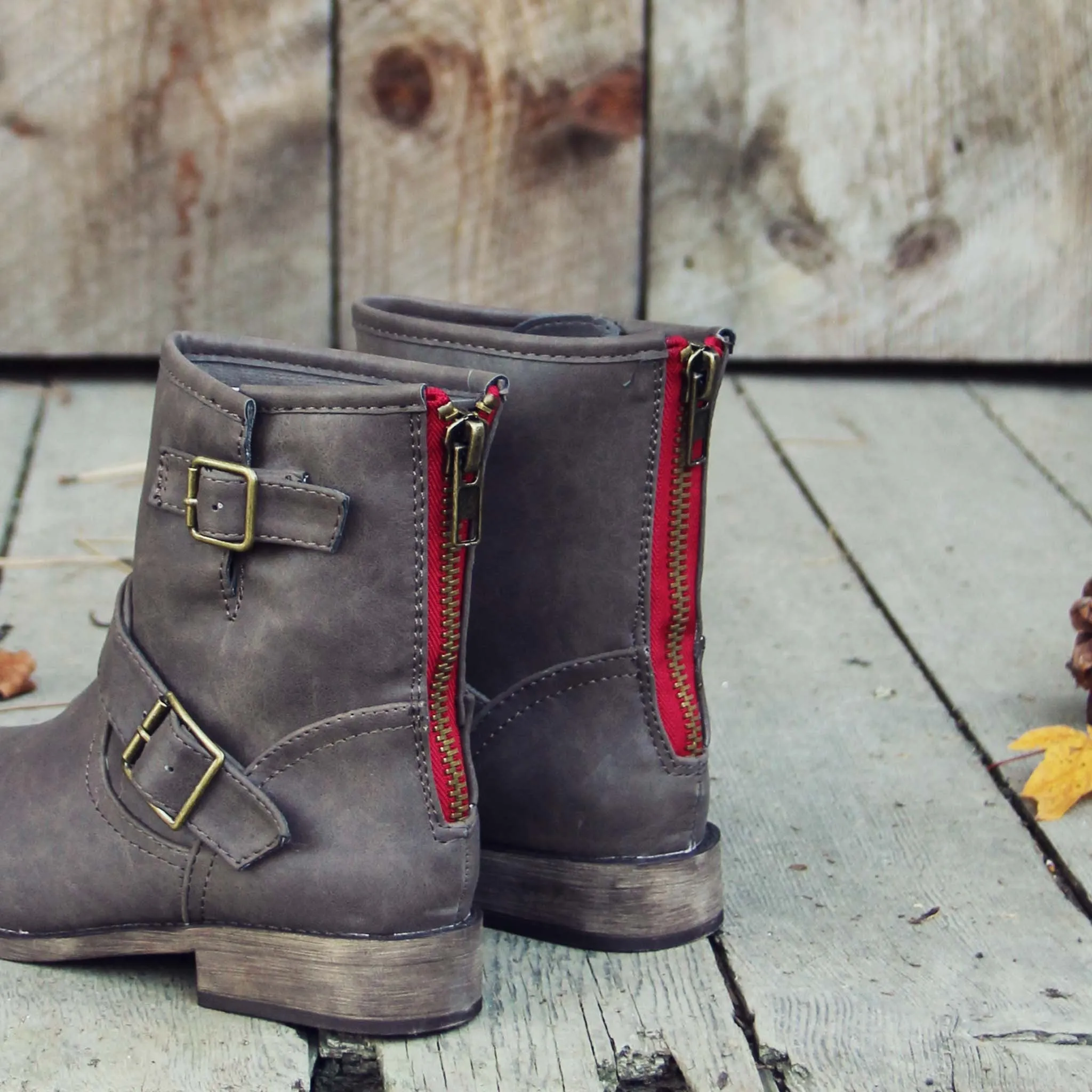 Snowy Creek Boots - Find the Best Deals on Stylish Winter Boots!